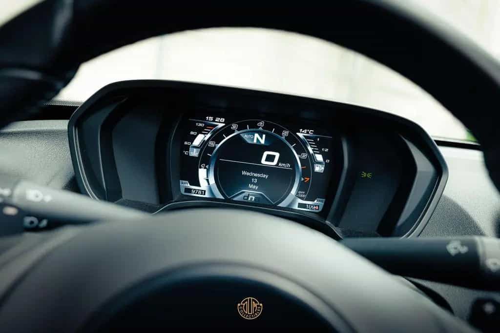 Alfa Romeo 4C Spider 1750TBI TCT 09/2017-photo-23