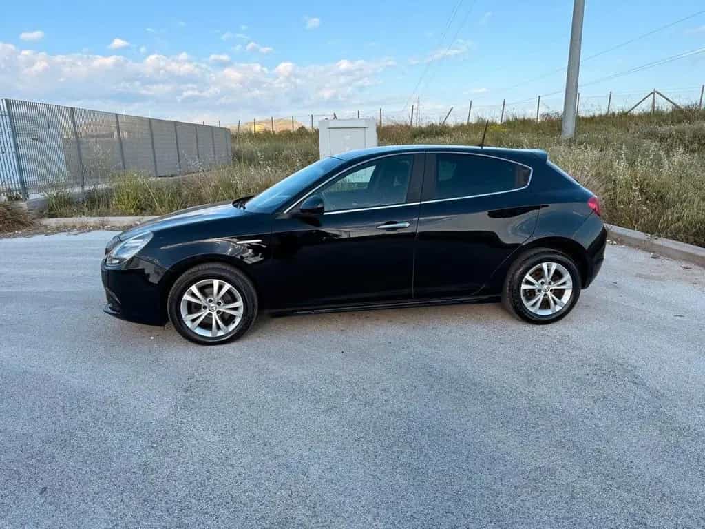 Alfa Romeo Giulietta 1.6 JTDm-2 105 CV Progressi 09/2013-photo-3