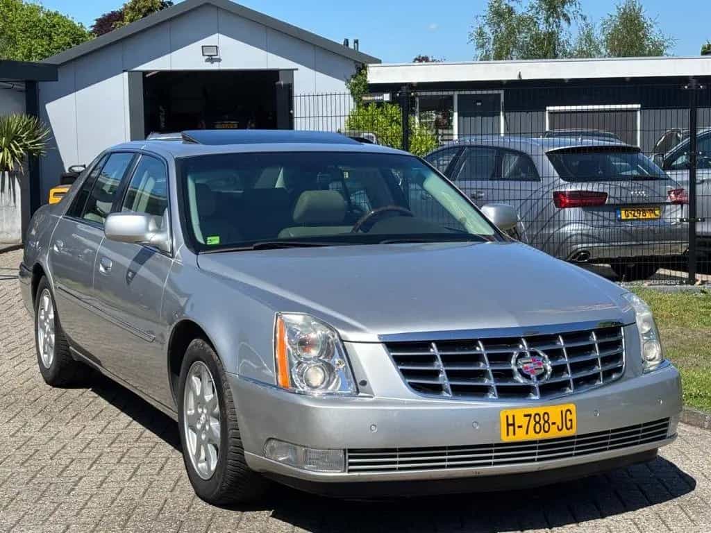 Cadillac Other DTS 4.6 V8 Northstar 2007 Youngtimer BTW Auto 01/2007-photo-2