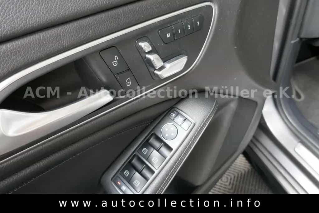 Mercedes-Benz CLA 45 AMG Shooting Brake 4Drive*2.Hand*Pano*LED 08/2018-photo-19