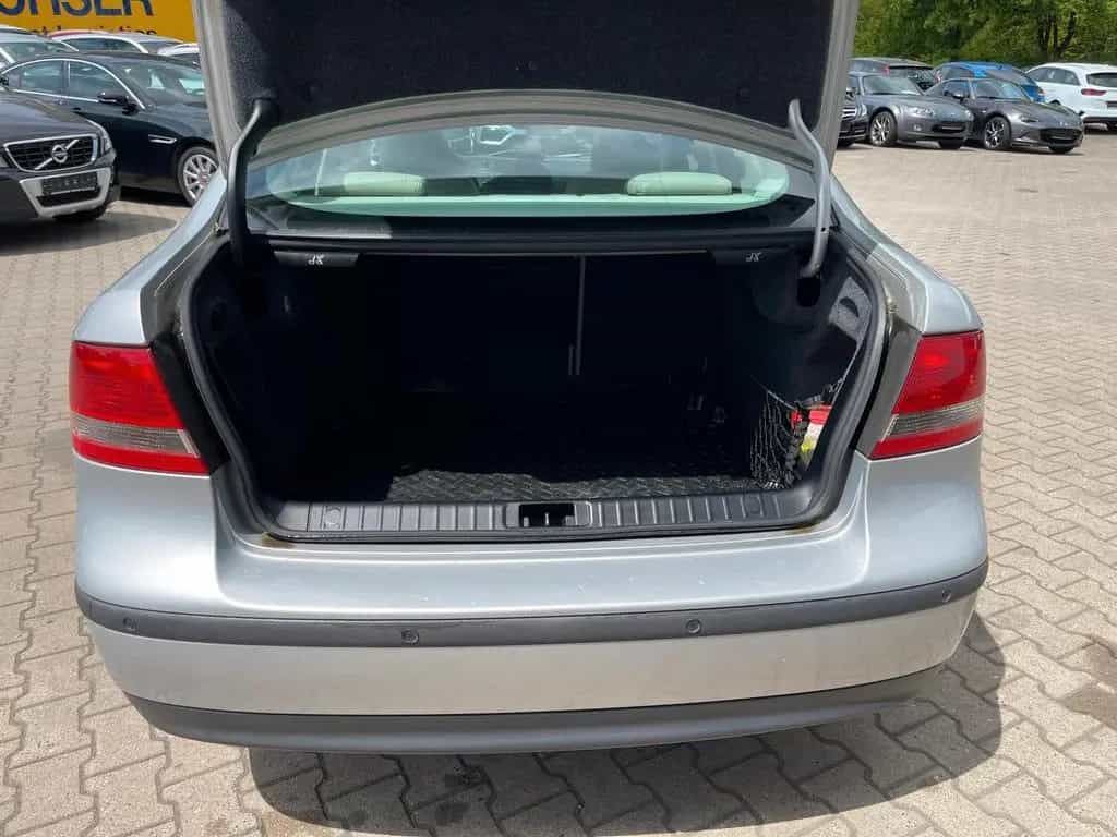 Saab 9-3 Lim. 2.0 T Arc/2.Hd/Autom./S-Heft/Leder/eSD 04/2004-photo-19