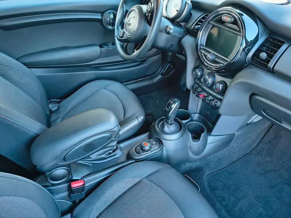 MINI ONE 03/2020-photo-8