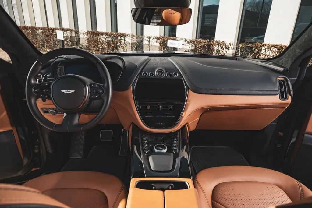 Aston Martin DBX 4.0 V8 03/2022-photo-13