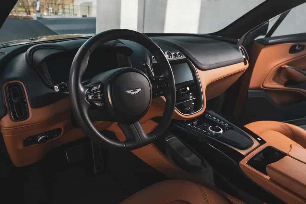 Aston Martin DBX 4.0 V8 03/2022-photo-14