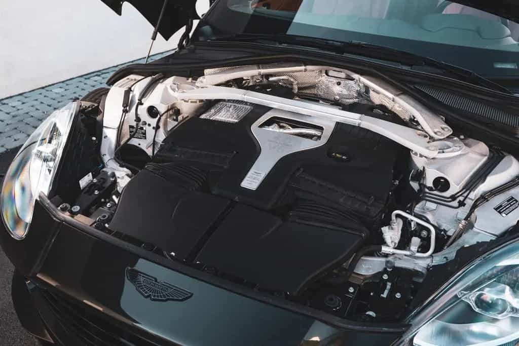 Aston Martin DBX 4.0 V8 03/2022-photo-24