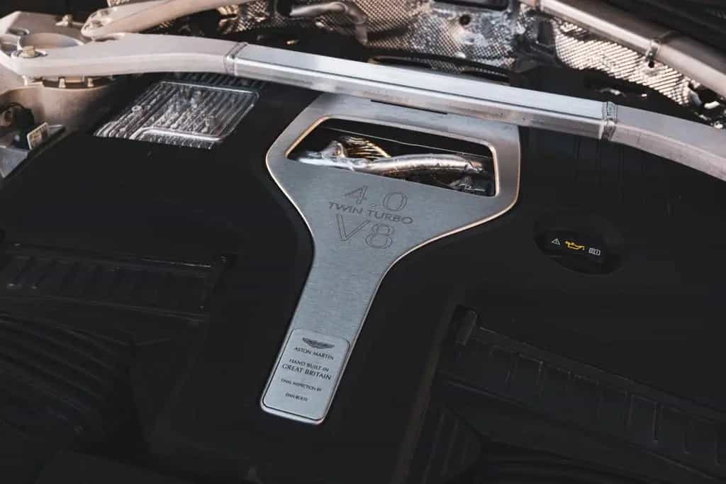 Aston Martin DBX 4.0 V8 03/2022-photo-25