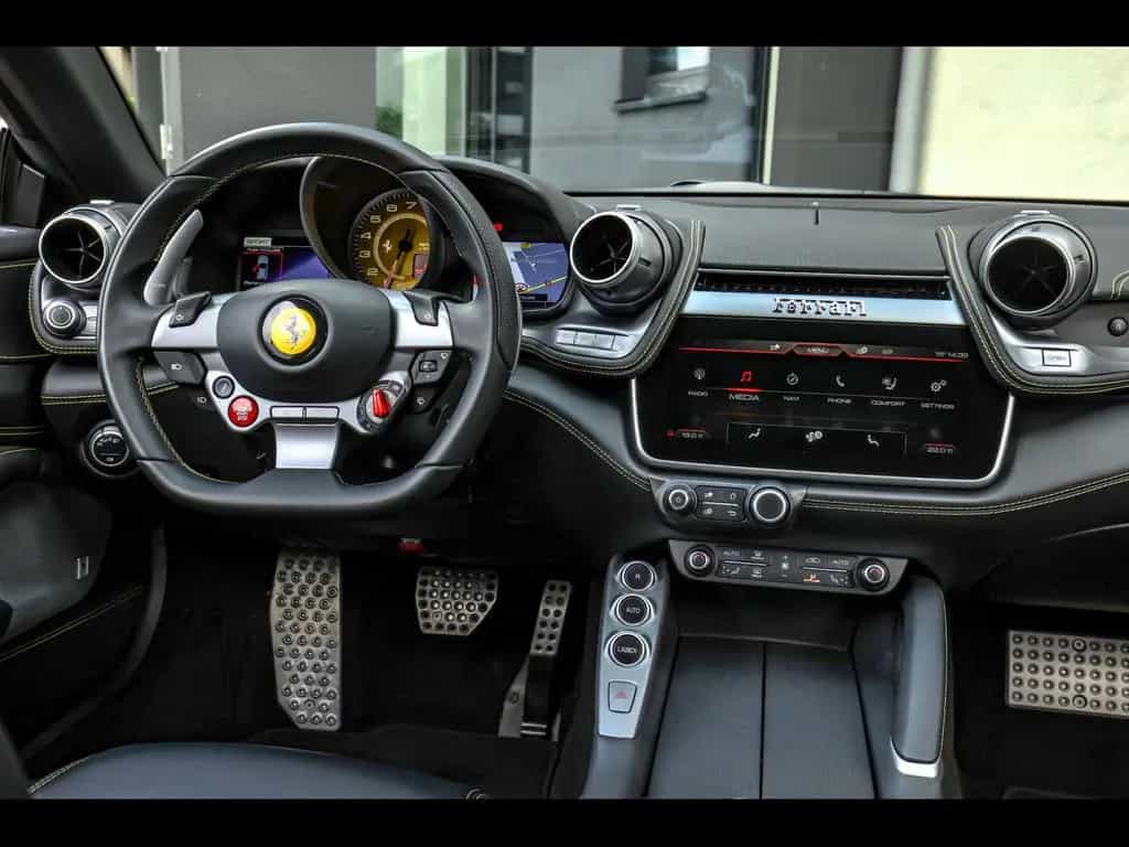 Ferrari GTC4Lusso V12°FRENCH REGI°NEW POWER 12M°PPF°LIFT 05/2018-photo-13