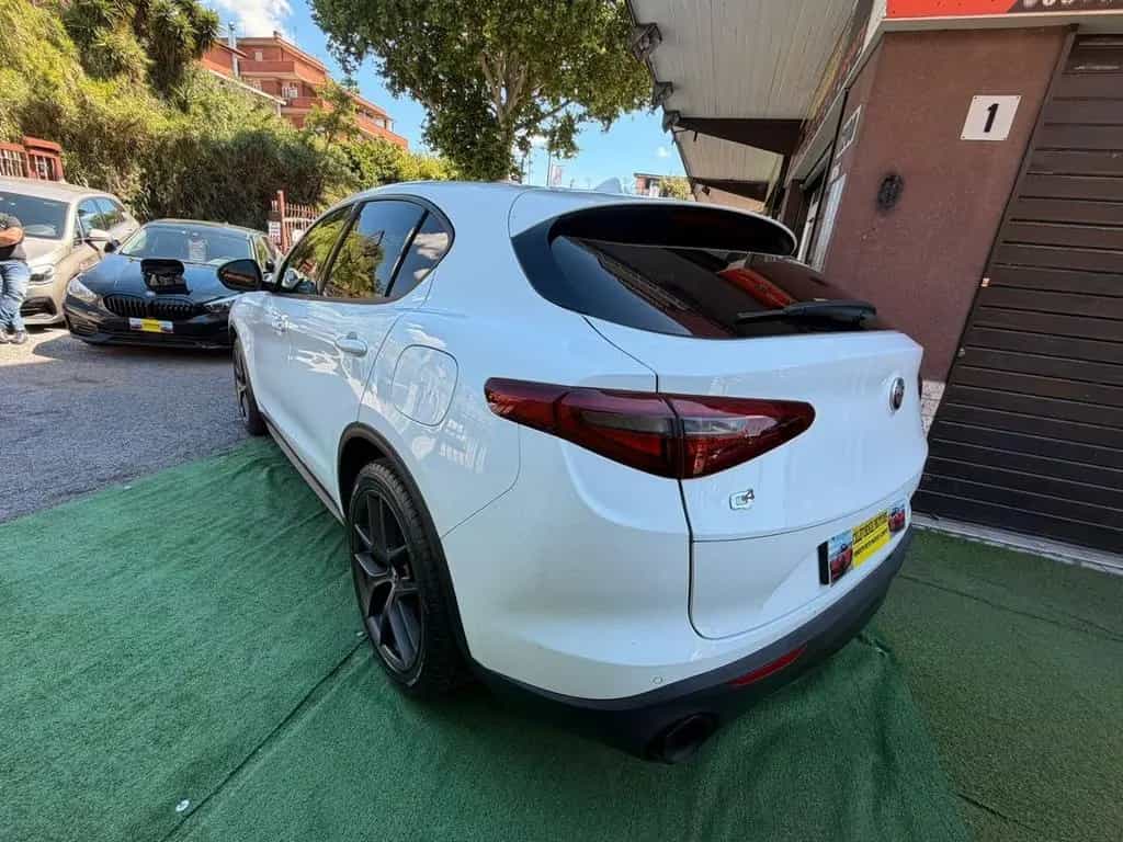 Alfa Romeo Stelvio 2.2 Turbodiesel 190 CV AT8 Q4 02/2022-photo-3