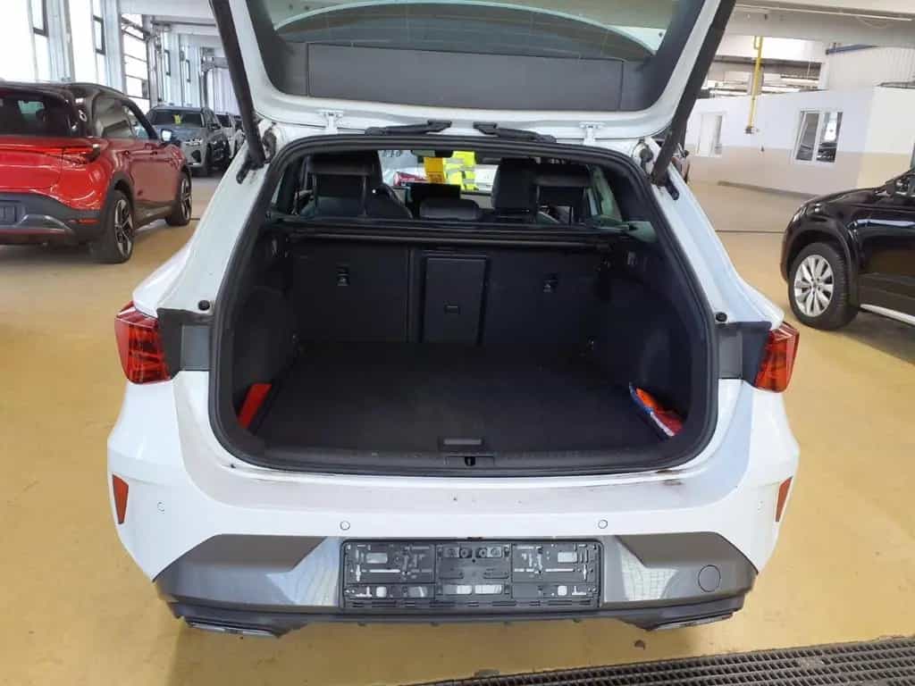 Cupra Leon ST 1.5eTSI DSG PaXL TravelAs EdgePa RFK 06/2025-photo-7
