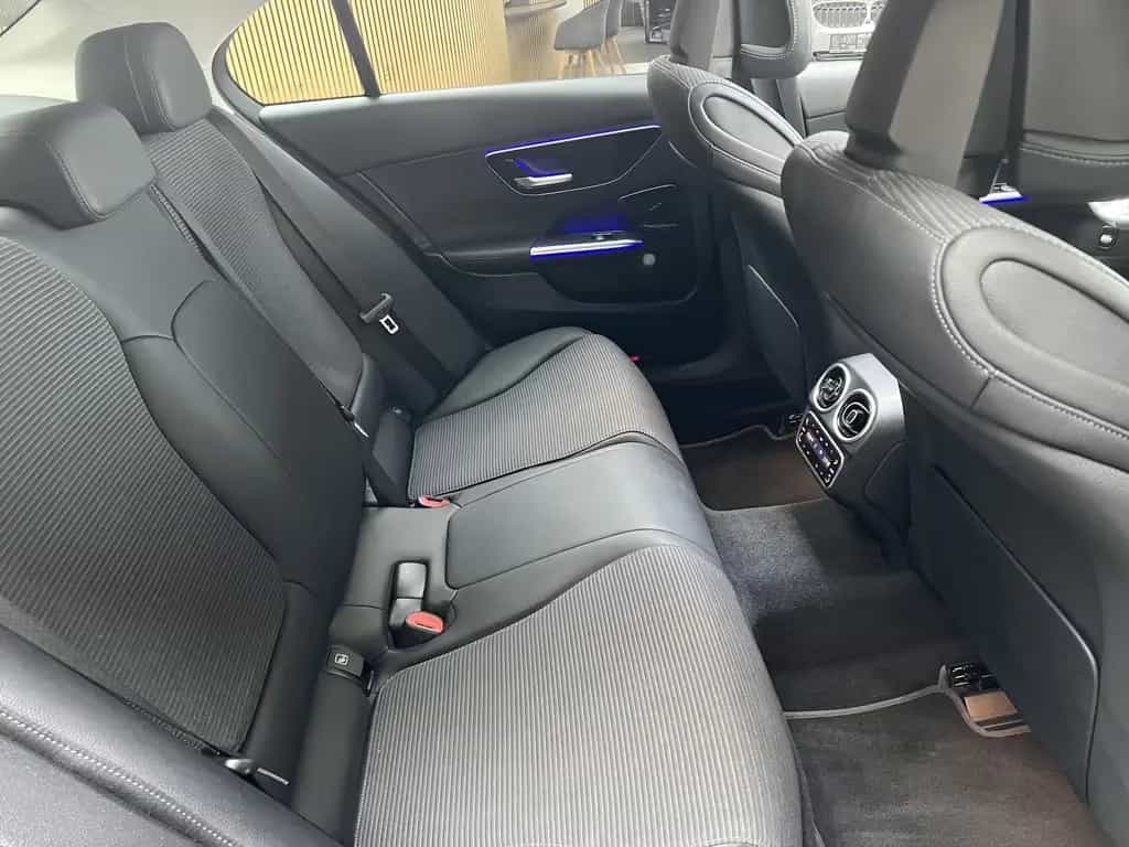 Mercedes-Benz 200 C C200 Avantgarde Pano Night CarPlay Kamera DAB 07/2022-photo-29