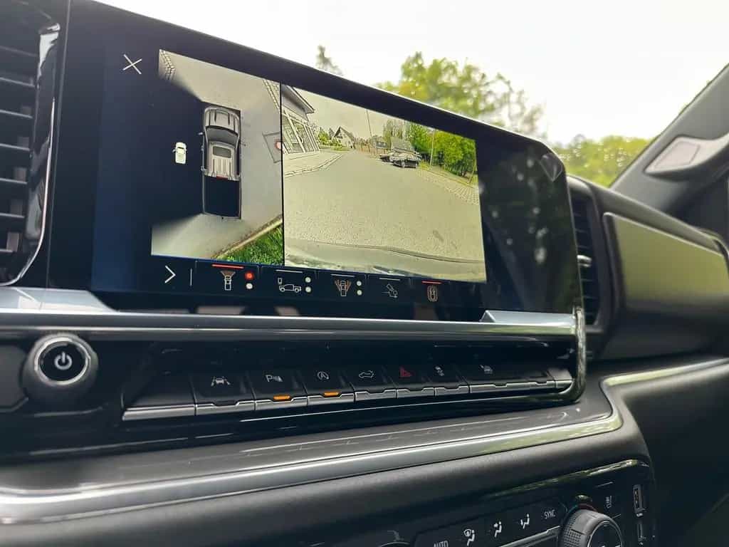 Chevrolet Silverado Crew Cab High Country Midnight Edition null-photo-12