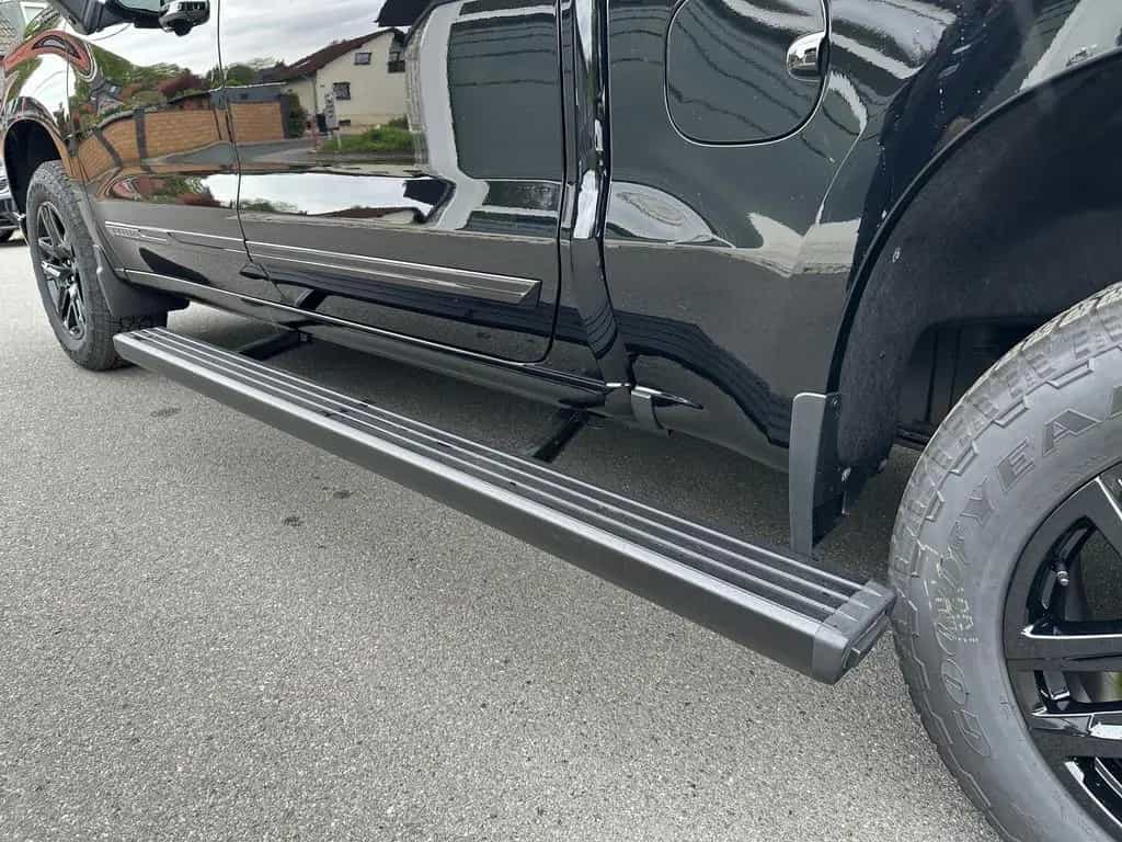 Chevrolet Silverado Crew Cab High Country Midnight Edition null-photo-33