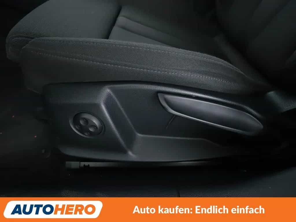 Audi A4 2.0 TFSI ultra Sport S-Line Aut.*NAV*TEMP*CAM 07/2018-photo-26