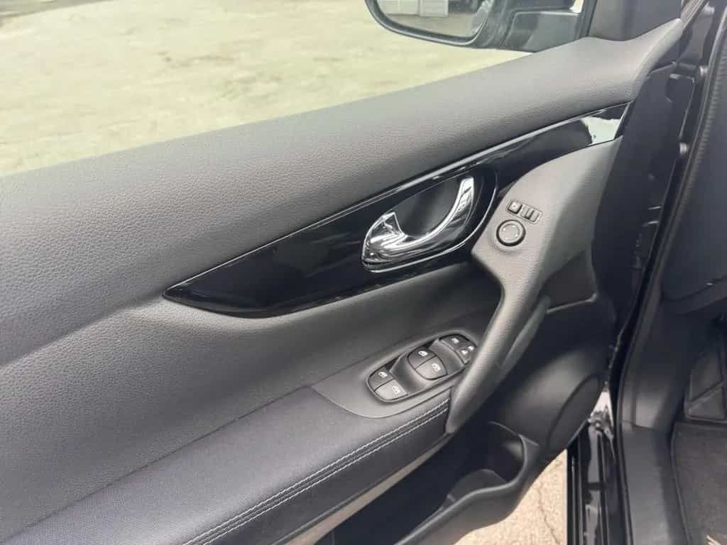 Nissan Qashqai 1.3 DIG-T N-Connecta *Pano*360°*SHZ*Navi 04/2020-photo-22