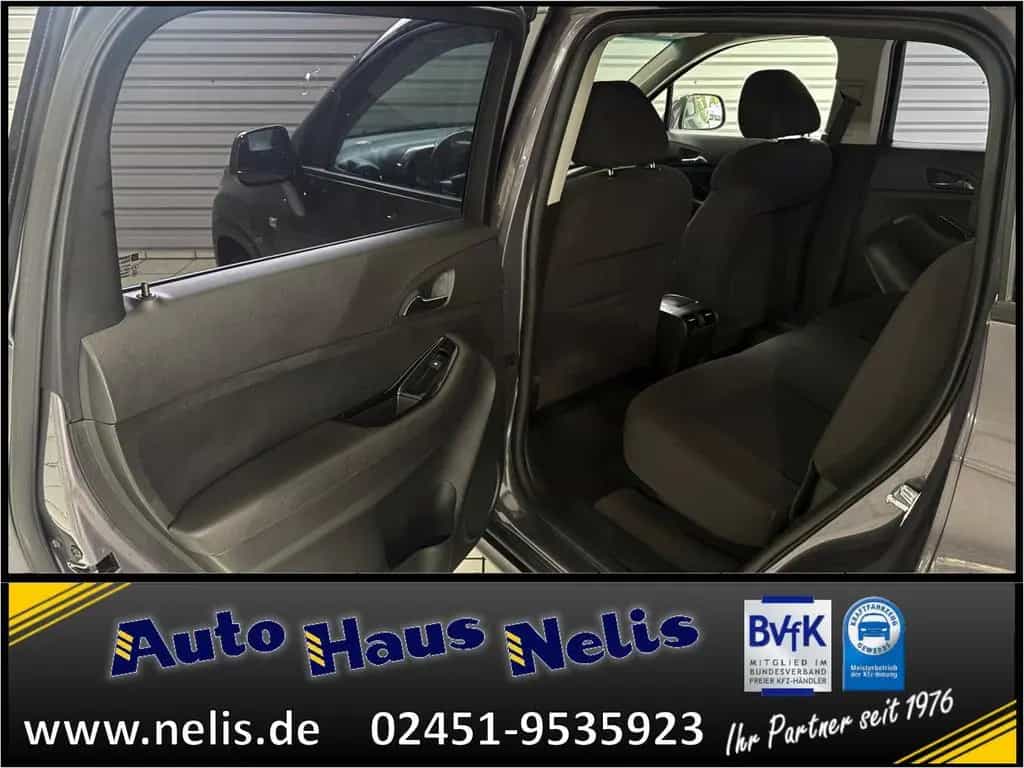 Chevrolet Orlando 1.8 AHK 7Sitze  Allwetter  PDCH 05/2011-photo-15