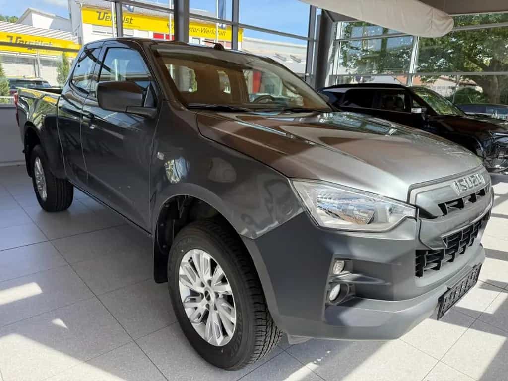 Isuzu D-Max Space Cab 4WD L **neue Räder** 10/2022-photo-1