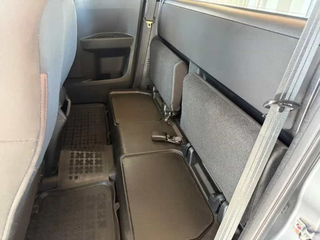 Isuzu D-Max Space Cab 4WD L **neue Räder** 10/2022-photo-13