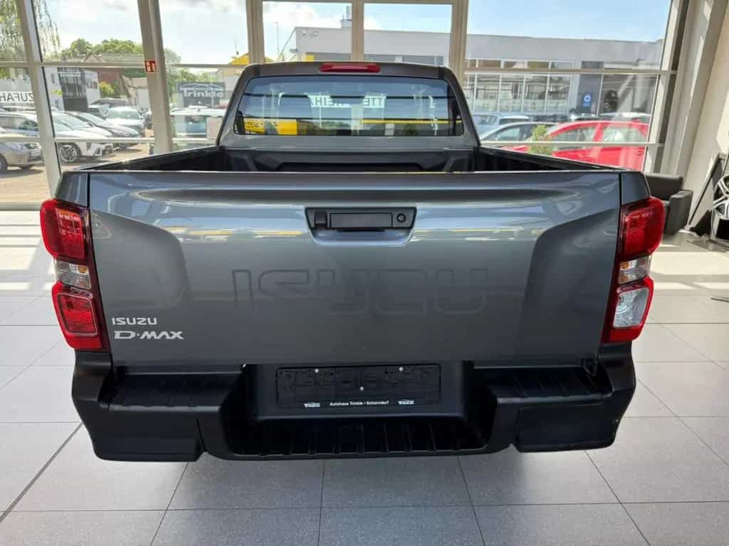 Isuzu D-Max Space Cab 4WD L **neue Räder** 10/2022-photo-6