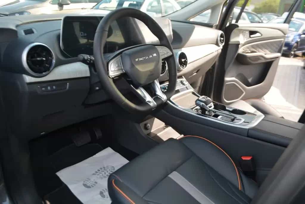 DFSK Forthing 4 U-Tour-7Sitzer-AHK-3 Jahre Garantie null-photo-18