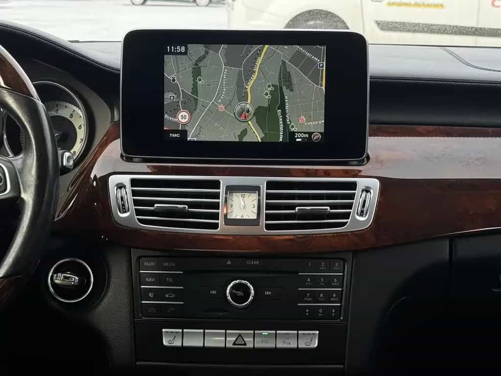 Mercedes-Benz CLS 400 *MULTIBEAM*DISTRONIC+*360*KAM*NAVI*SHZ 07/2016-photo-19