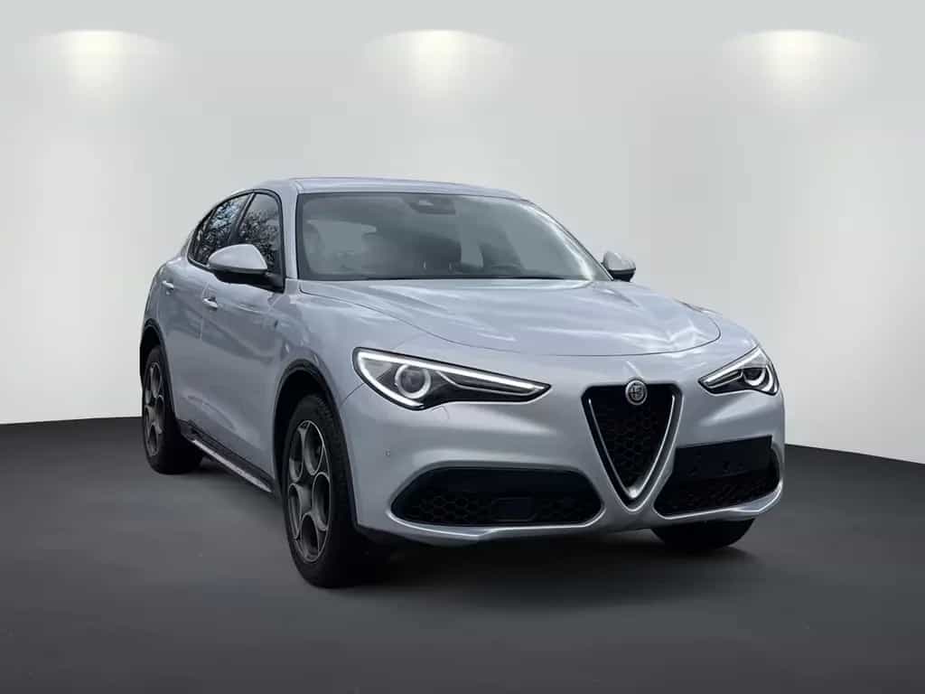 Alfa Romeo Stelvio 2.0Turbo 16V 4WD BI-XEN / NAVI / W-PAKET 01/2023-photo-1