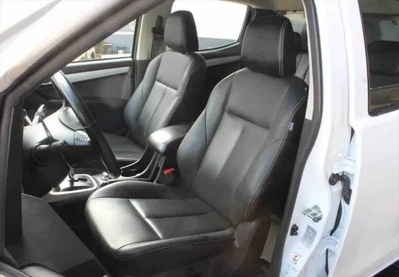 Isuzu D-Max 1,9 TD Double Cab 4WD Hardtop AHK 09/2019-photo-4