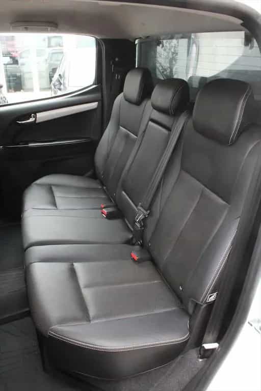 Isuzu D-Max 1,9 TD Double Cab 4WD Hardtop AHK 09/2019-photo-5