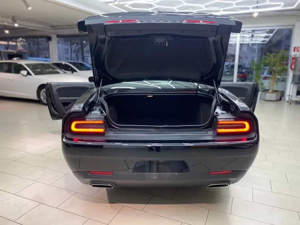 Dodge Challenger 3,6L V6 1.Hd Automatik Navi RueFaKa T 01/2020-photo-18