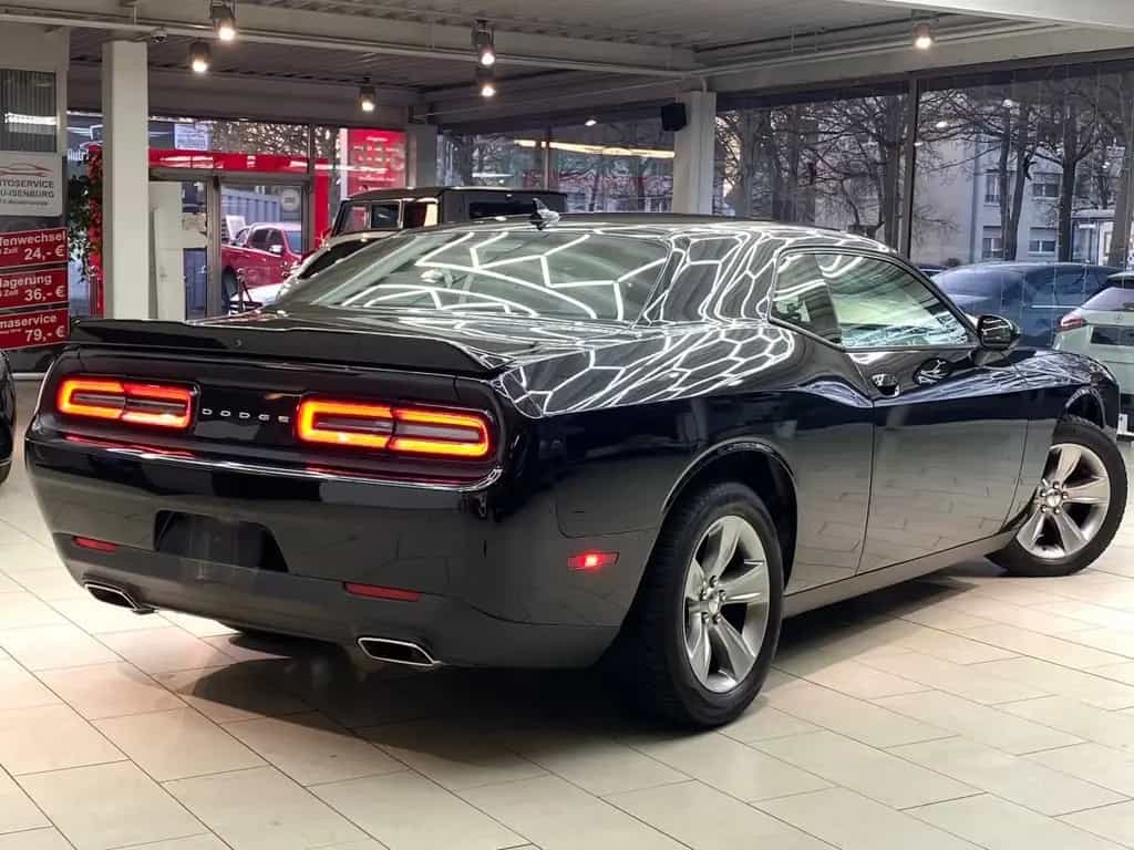 Dodge Challenger 3,6L V6 1.Hd Automatik Navi RueFaKa T 01/2020-photo-6