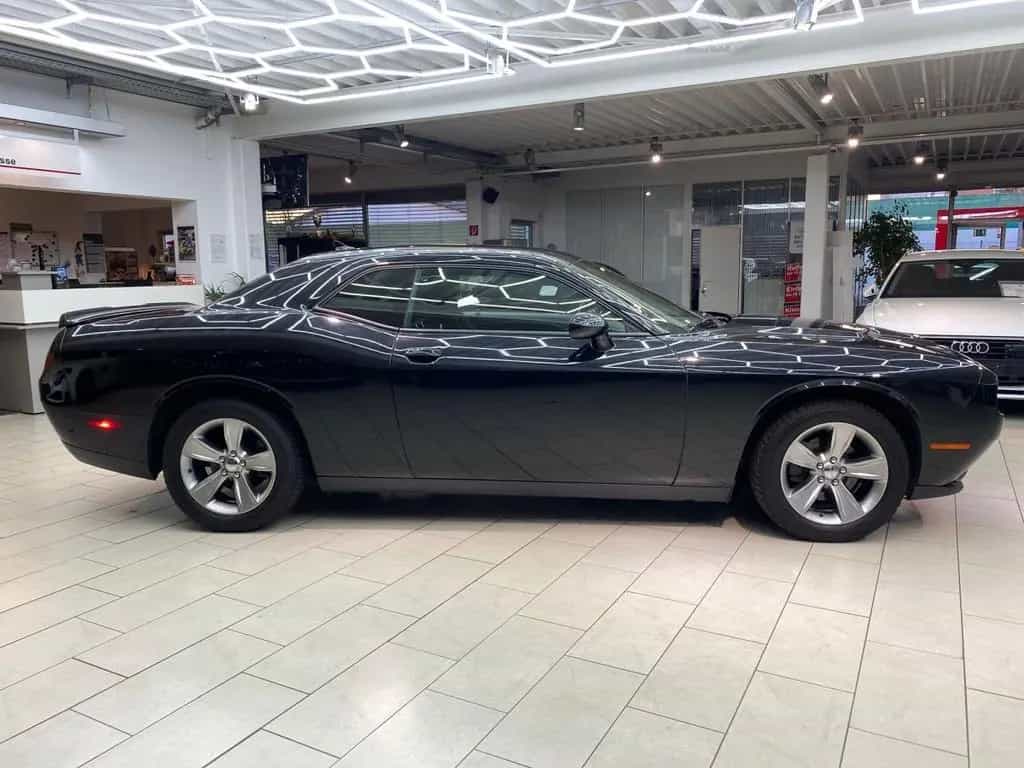 Dodge Challenger 3,6L V6 1.Hd Automatik Navi RueFaKa T 01/2020-photo-7