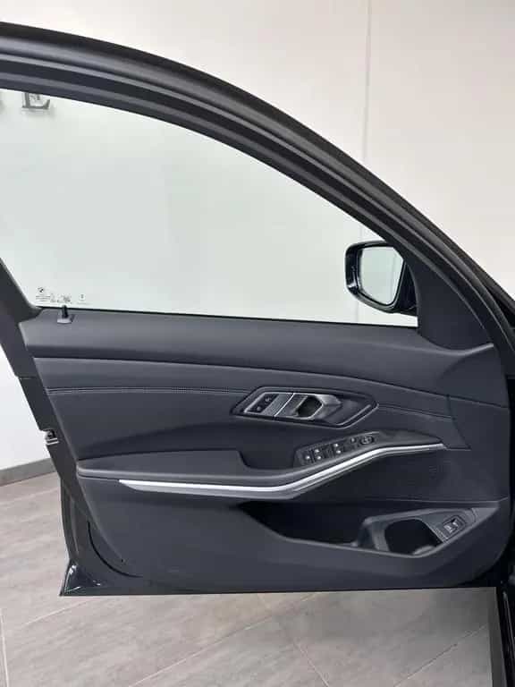 BMW 320 d Touring M-Sport NAV+LED+ACC+SHZ+VCOCKPIT+PP 02/2023-photo-7