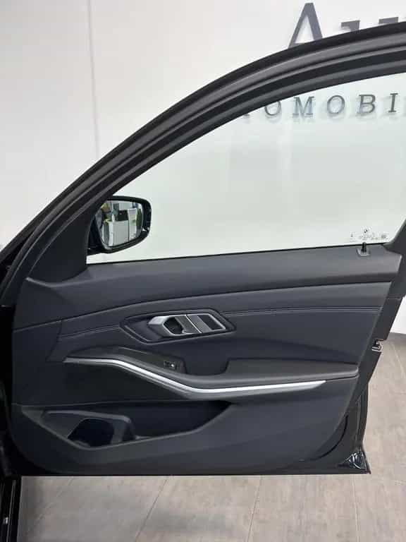 BMW 320 d Touring M-Sport NAV+LED+ACC+SHZ+VCOCKPIT+PP 02/2023-photo-8