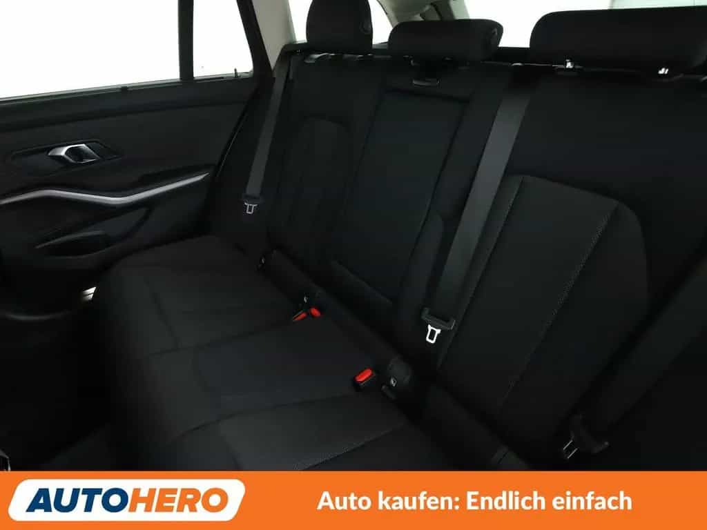 BMW 320 d Advantage Aut*NAVI*LED*TEMPO*CAM*PDC* 12/2019-photo-13