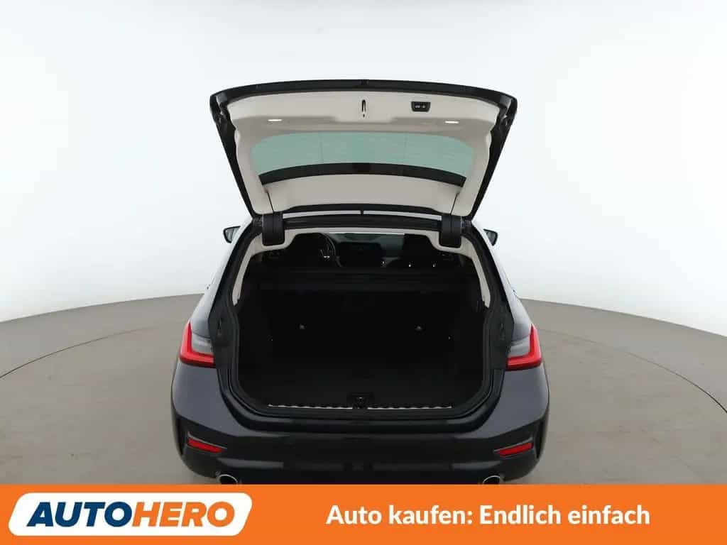BMW 320 d Advantage Aut*NAVI*LED*TEMPO*CAM*PDC* 12/2019-photo-16
