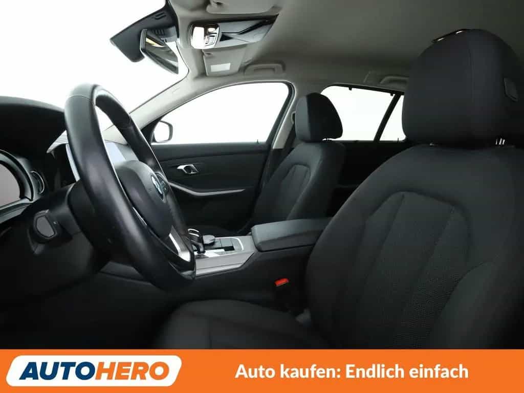 BMW 320 d Advantage Aut*NAVI*LED*TEMPO*CAM*PDC* 12/2019-photo-9
