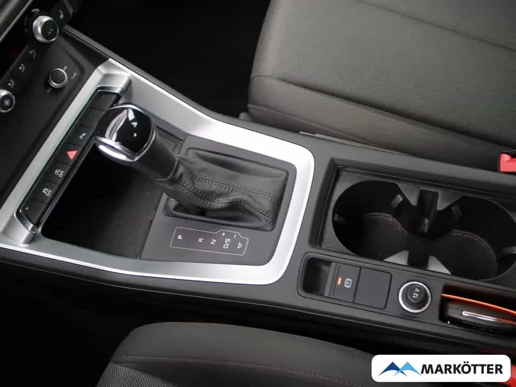 Audi Q3 35 TFSI advanced /CAM/AHK/NAVI/SHZ/ 08/2020-photo-17