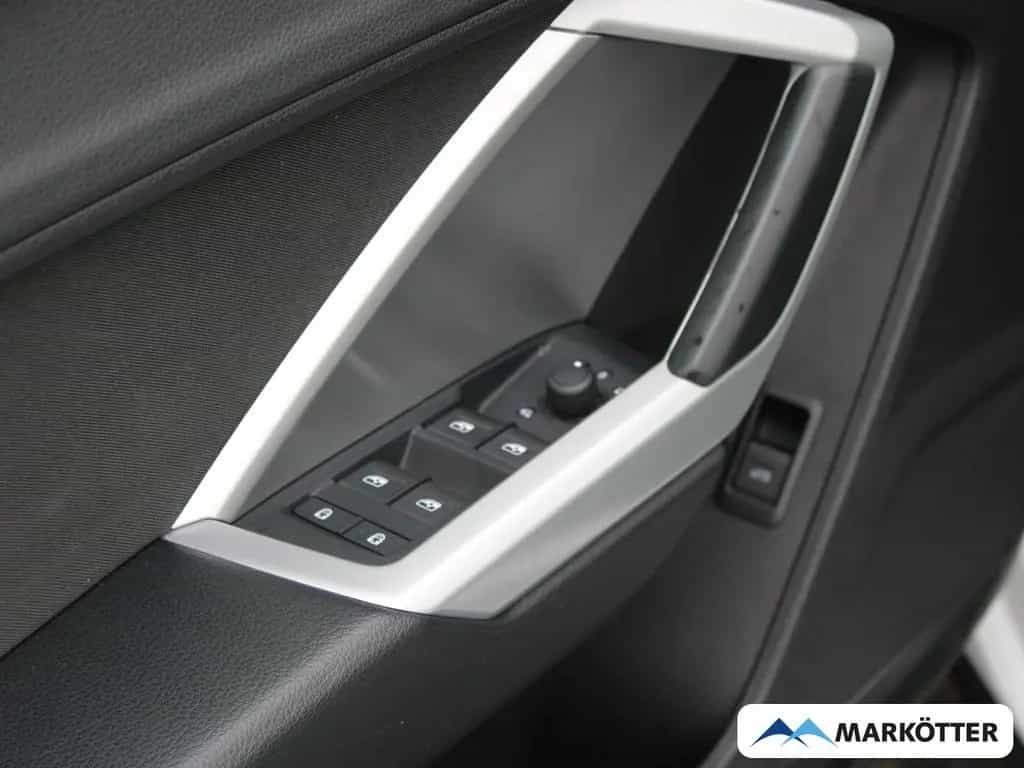 Audi Q3 35 TFSI advanced /CAM/AHK/NAVI/SHZ/ 08/2020-photo-4