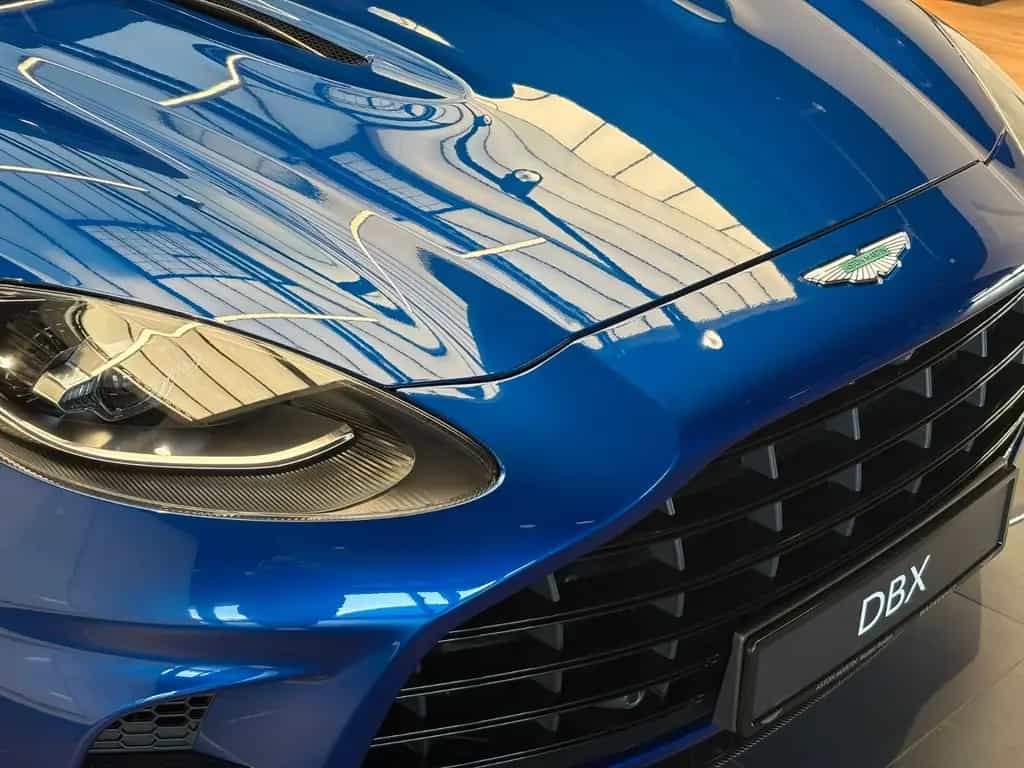 Aston Martin DBX 707 - Ion Blue - Full Carbon - B&W Sound null-photo-3