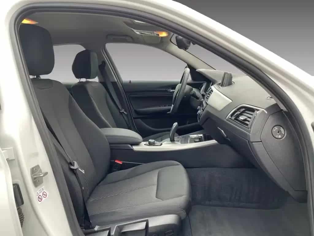 BMW 118 1 Limousine 118i Steptronic LED Start/Stop 11/2018-photo-9