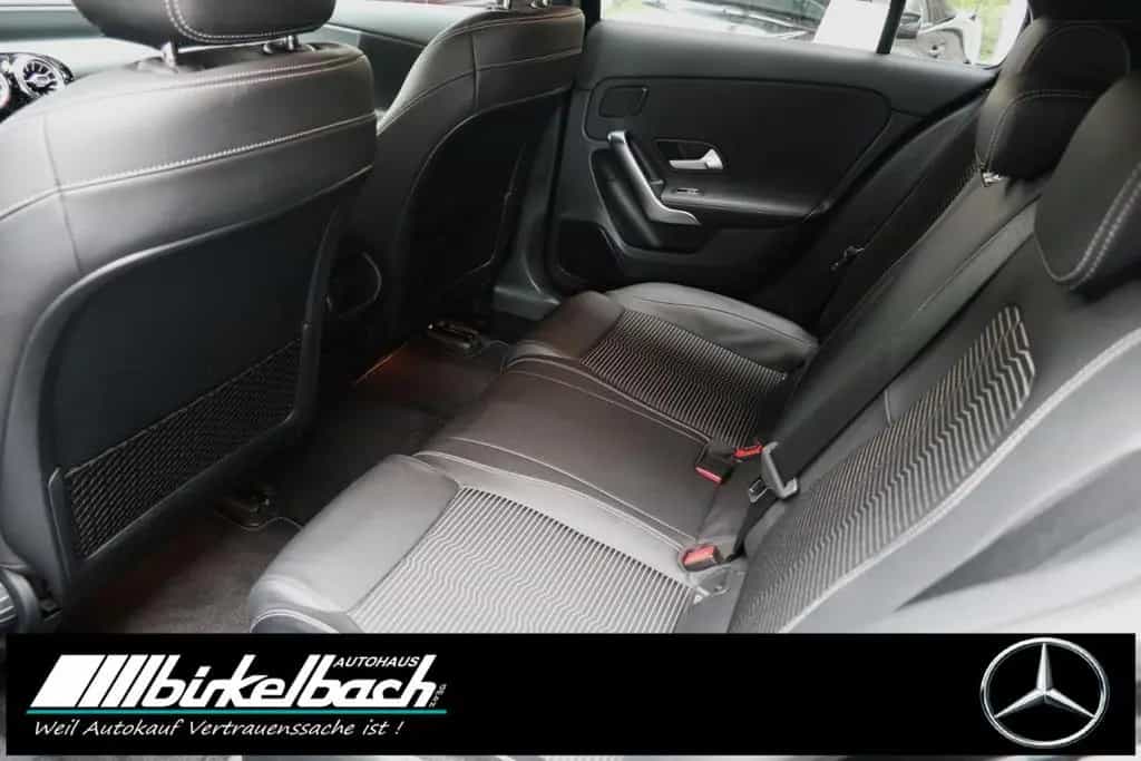 Mercedes-Benz A 180 Edition 19 Night LED MBUX Ambiente 11/2019-photo-11