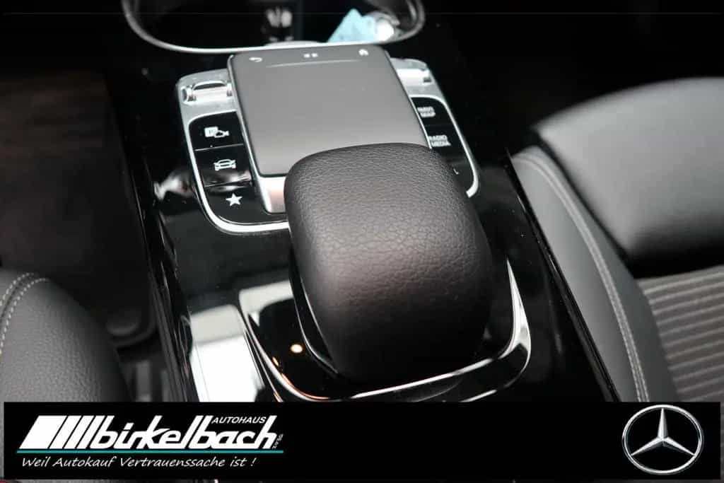 Mercedes-Benz A 180 Edition 19 Night LED MBUX Ambiente 11/2019-photo-9