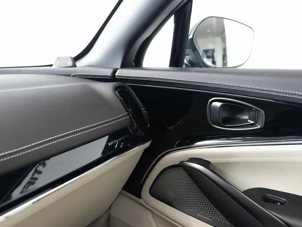 Aston Martin DBX 4.0 V8 707 null-photo-11