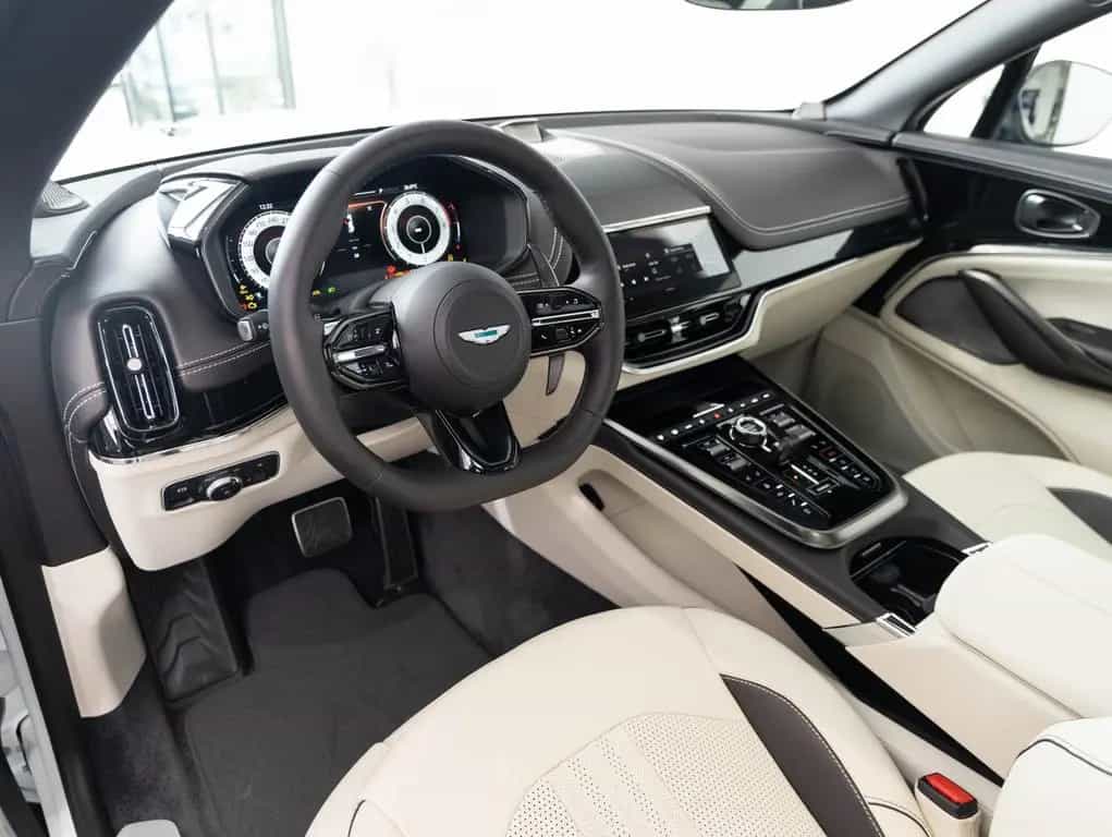 Aston Martin DBX 4.0 V8 707 null-photo-5