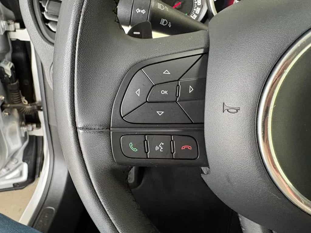 Fiat 500X Lounge NAVI KAMERA PDC SHZ Teilleder 12/2018-photo-11
