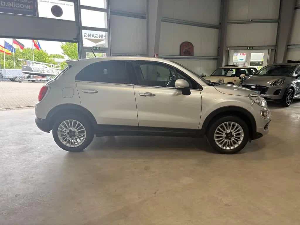 Fiat 500X Lounge NAVI KAMERA PDC SHZ Teilleder 12/2018-photo-5