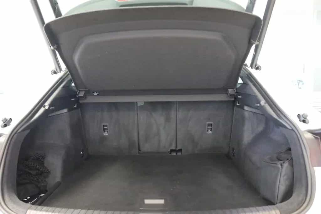 Audi Q3 Sportback 40 TFSI quattro AHK Matrix Pano 07/2024-photo-10