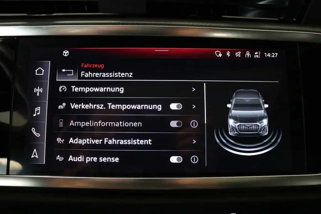 Audi Q3 Sportback 40 TFSI quattro AHK Matrix Pano 07/2024-photo-24