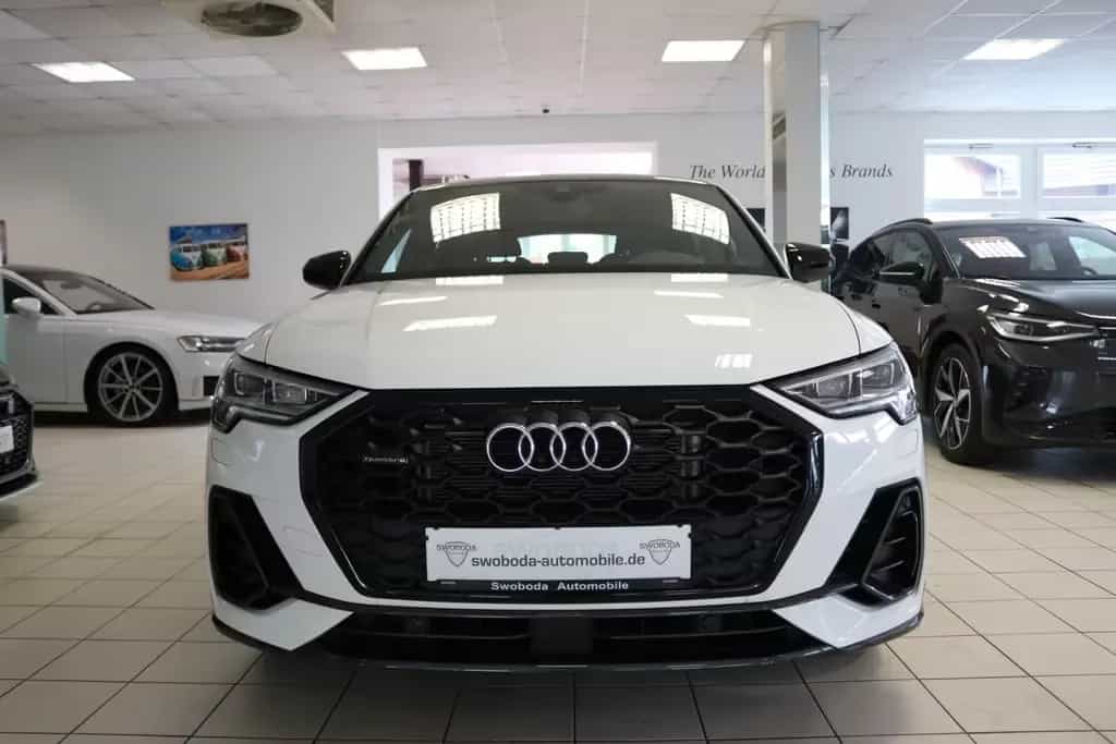Audi Q3 Sportback 40 TFSI quattro AHK Matrix Pano 07/2024-photo-4