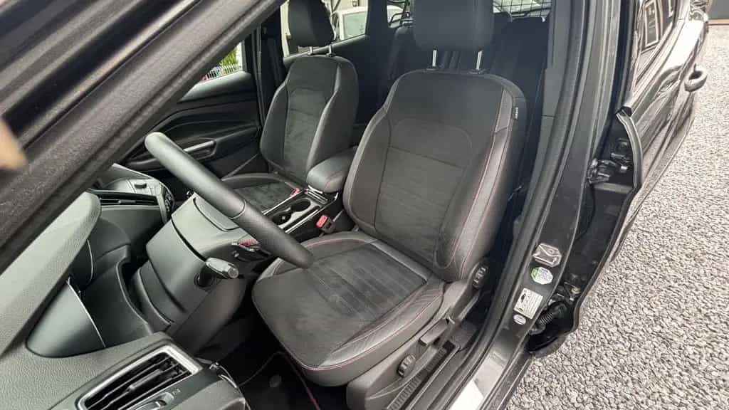 Ford Kuga 2.0 TDCi 4+4 ST-Line*AHK*Navi el.Heck*CAM 07/2019-photo-22