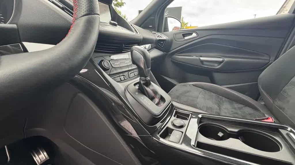 Ford Kuga 2.0 TDCi 4+4 ST-Line*AHK*Navi el.Heck*CAM 07/2019-photo-35